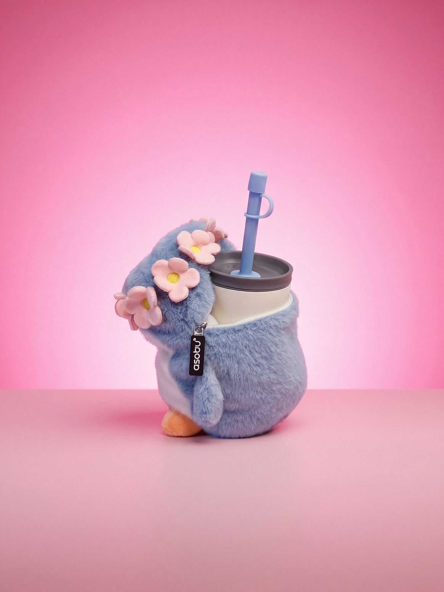 Borraccia termica Asobu Fuzzie Penguin 0,36 L in peluche con cannuccia