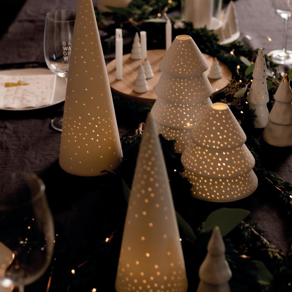 Porta Tealight Albero di Natale in Ceramica Bianca Satinata H15,5 - 4990747